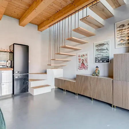 아파트 Private Rooftop Terrace 3 Min Walk To Metro